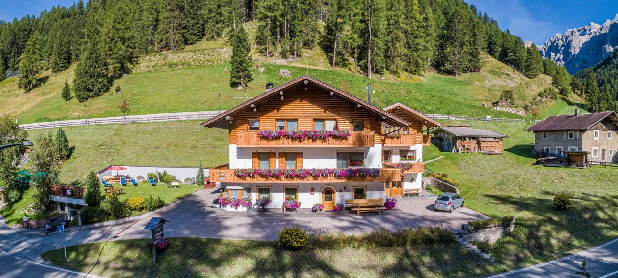 Hotel Garni La Grambla Selva di Val Gardena Zewnętrze zdjęcie